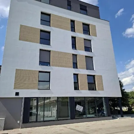 Apartman Lux Point S Terasou O *