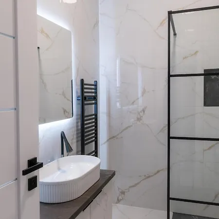 Lux Point S Terasou O * Humenne