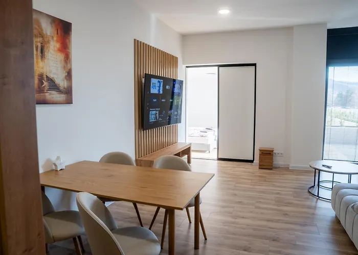 Lux Point S Terasou O *